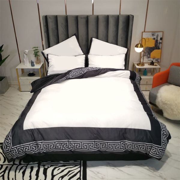 Designer bedding sets queen king silk beddings quilt cover sheet fashion 4pcs- set pillow case comfortable bedroom accessory soft black whit