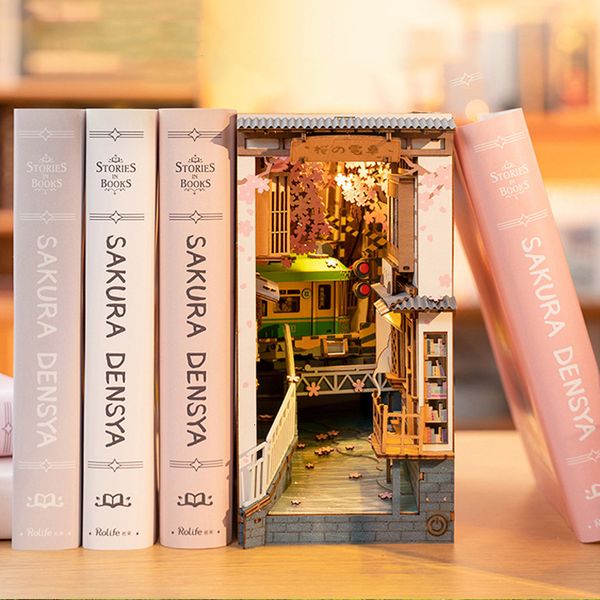 Other Home Decor DIY Book Nooks Japanese Sakura Densya in Books Series Wooden Miniatures House With Furniture Ornaments For Kids Gifts 23030
