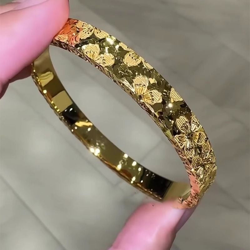 TEMU Chic Cherry Star Bracelet - Vintage-inspired Alloy Fashion Accessory For Women, Weddings & Casual Attire