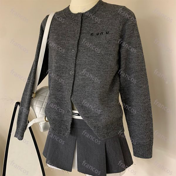 Designers Women Knitted Sweater Woman Coat Womens Crew Neck Cardigan Long Sleeve Clothing Knitting Sweaters Winter Autumn Jacket Coats CYD24