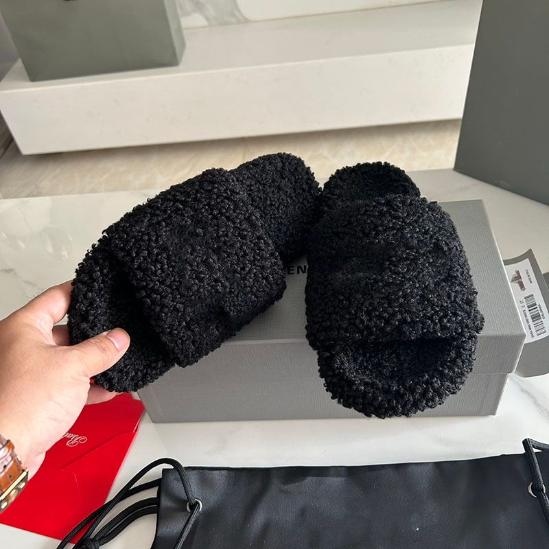 Designer Slippers Flat Women&#039;s Letter Luxury Brand Slippers Classic Plush Winter Sandals Printed Cozy Outdoor Casual Sandals