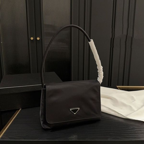 Designer bags Luxurys Women Woman Classic bags Nylon Waist bag Armpit bag Shoulder Bag Mobile phone bag Crossbody Bags Purse Card Ccredit ca