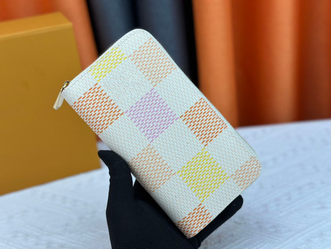 2024 series Damierlicious Designer Card Holder Womens Cards Holders Lambskin Mini Wallets Coin purse pocket Interior Slot Pockets chess zippie bag 4