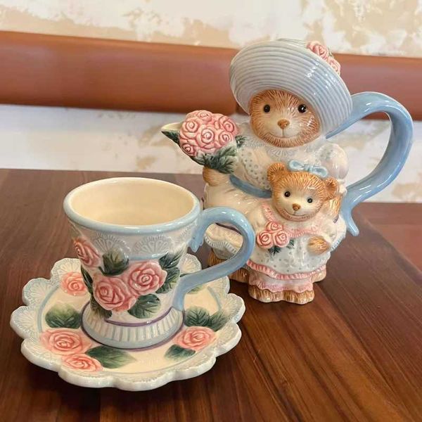 European Rose Garden style Teapot Tea Cup Creative Bear Coffee Cup and saucer Set Hand-painted ceramic afternoon tea coffee mugC241029