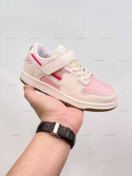 New high quality kids shoes Child Sneakers designer baby casual shoes Size 26-35 Splicing design Skateboarding shoes Box protection