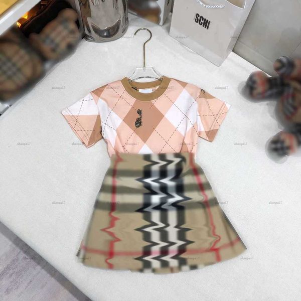 Top girls dress Summer kids suit tracksuits designer baby clothes Size 100-160 CM Multiple styles of T-shirts and plaid skirts