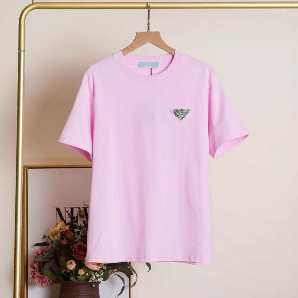 Womens Designer Tshirts Gilet T-Shirts Summer Woman T Shirts Tanks Nail Beads Tees Printed Tops Short Outwears Street Round Neck Shirt S-XL