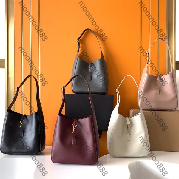 12A Mirror Quality Designers 23cm Le5a7 Hobo Bag Womens Supple Small Bags Grained Leather Black Purse Luxurys Gold Tone Handbags Classic Han