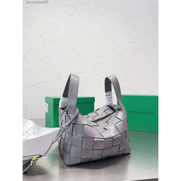 Handbags Classic Veneeta Shoulder Cassette Tote Knitting Bag Designer Crossbody Bags Women Totes Large Capacity Lady 2023 Fashion Hand Wrist