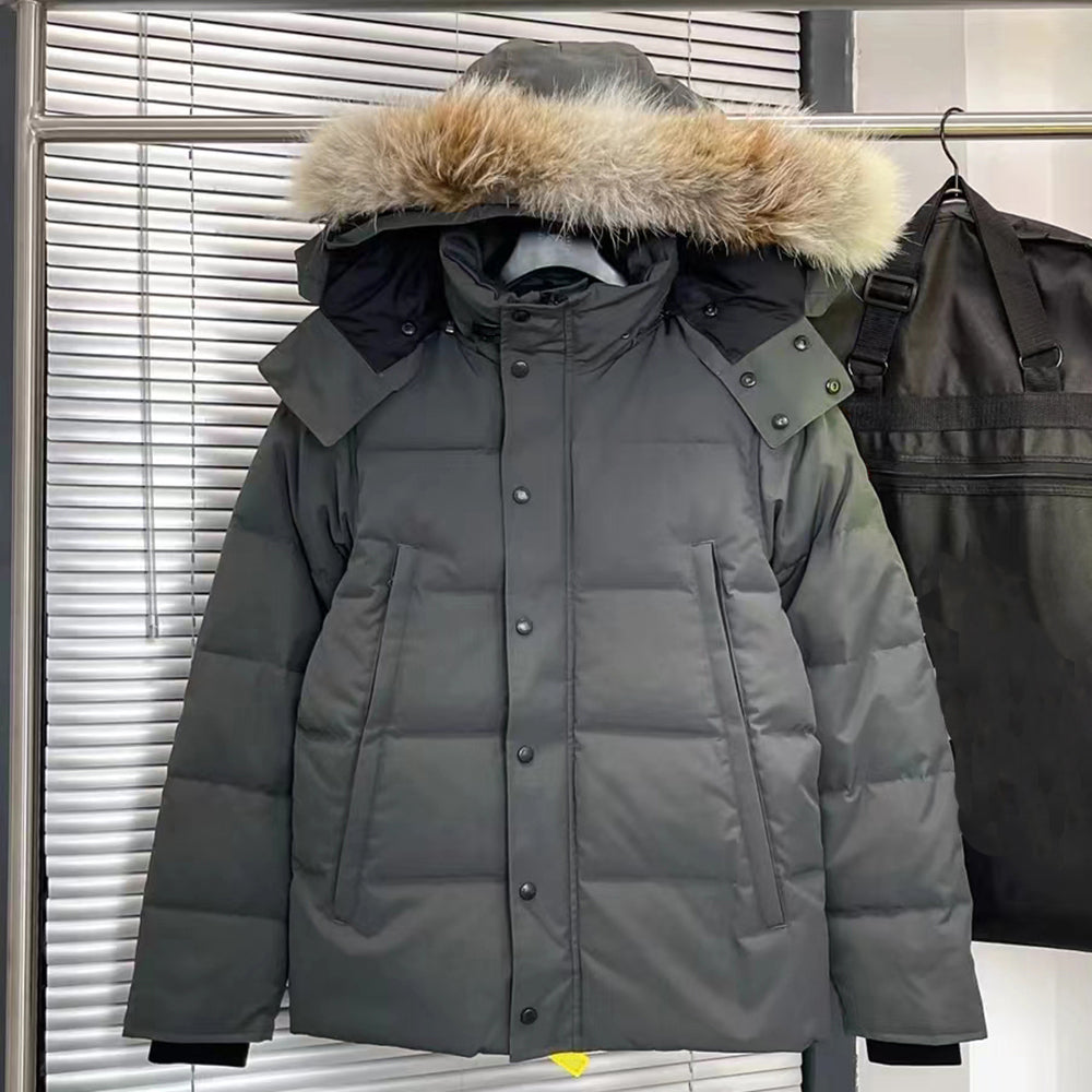 Designer Down Jackets Mens Luxury Goosed Real Coyote Fur Warm Hooded Parka Winter Home Outdoor Outerwear Jacket Windproof Thicken Coat Doudoune Hood