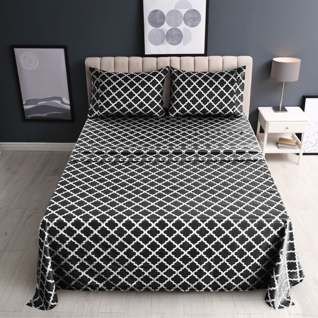 4-Piece Premium Quatrefoil Microfiber Bedding Set - King - Black