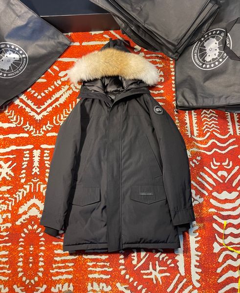 Plus-size men&#039;s outerwear windproof waterproof pure eiderdown filled with real Wolf hair jacket