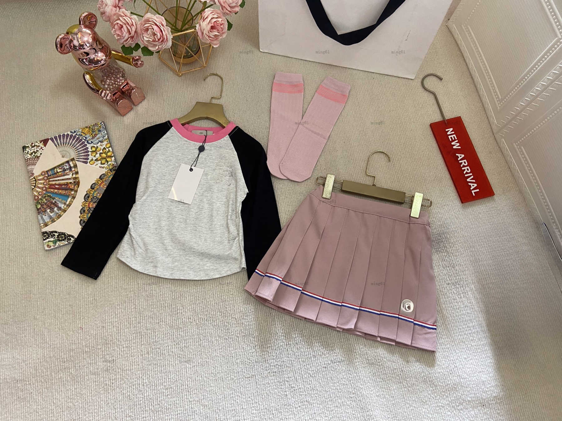 girls dress suit Long sleeve design baby overskirt kids designer clothes Autumn and spring Sweater and skirts A17X03N000