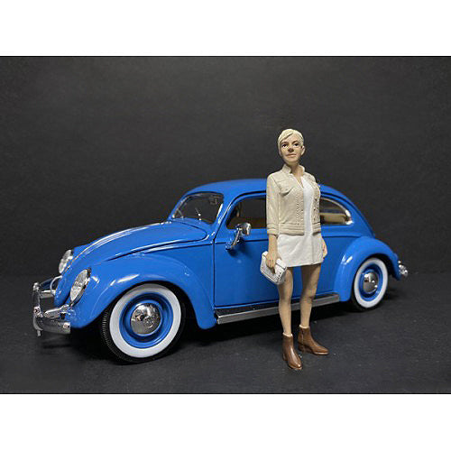"Partygoers" Figurine IV for 124 Scale Models by American Diorama