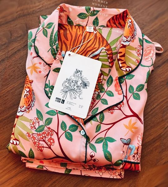 2024 New Jungle Tiger Imitation Silk Pamas Set Women Pink Long Sleeved Trousers 2Pieces Sleepwear Female Chic Home Suit