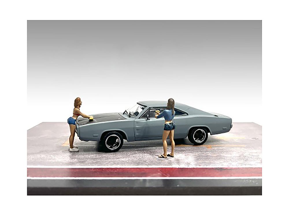 "Car Wash Girls" Set 2 Jessica and Jennifer 2 Piece Figure Set for 143 Scale Models by American Diorama