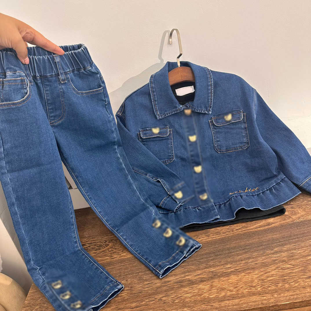 New designer baby suits Tracksuits Size 100-150 CM 2pcs Polo collar denim jacket and metal animal head button embellished jeans