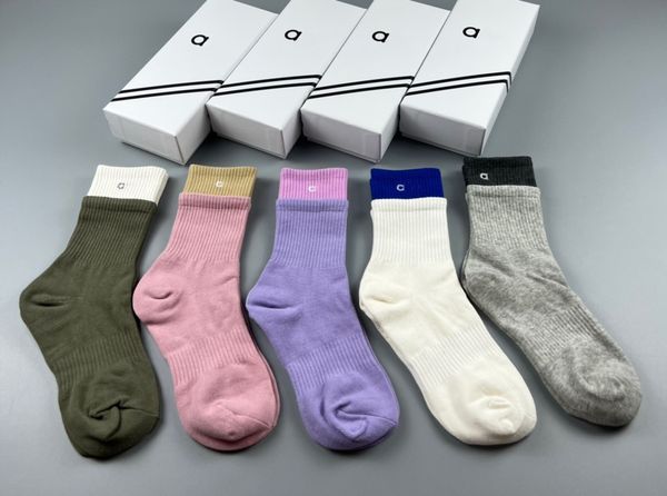 2025--Performance-Enhancing Cotton Sock Collection Supports Healthy Feet with Every Step (5 Pairs-Set) Athletic Sock Set - Comfortable & Bre