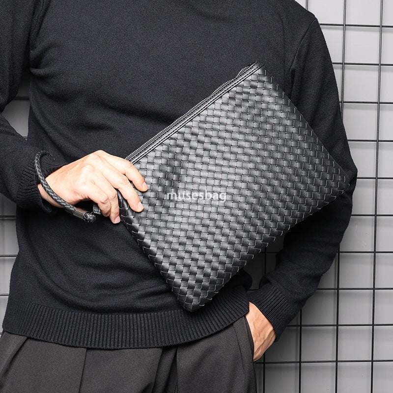 Spot wholesale men&#039;s and women&#039;s universal hand-held bags hand woven envelope bags horizontal PU hand-held bags manufacturer wholesale