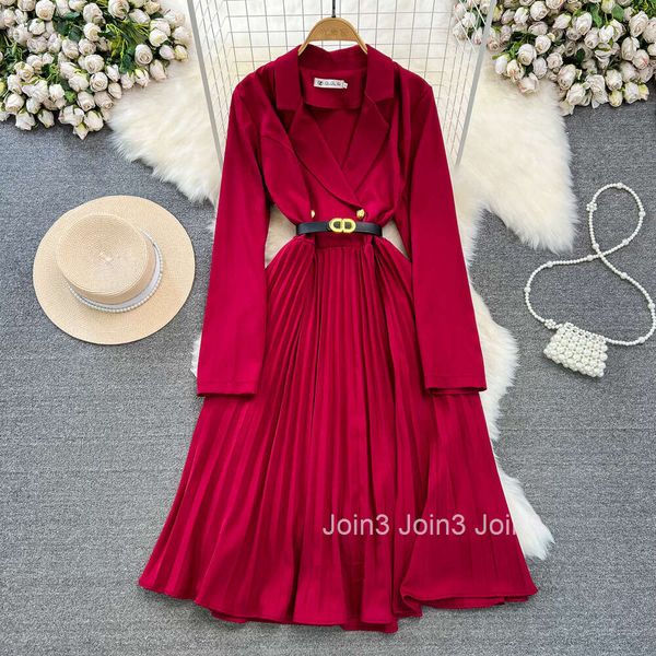 Autumn and winter haute couture socialite temperament long sleeved suit collar waistband slimming effect A-line pleated trench coat dress