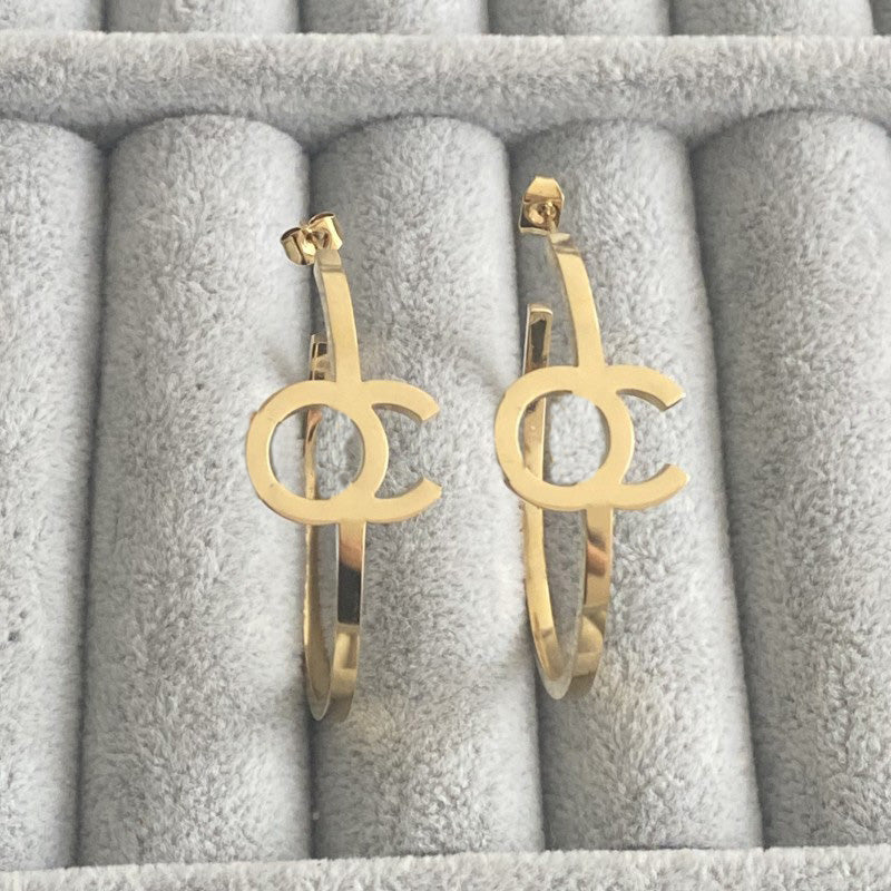 Big Size Luxury Designer Earrings Hoops Gold Plated Simple Letter High Polished Stainless Steel Fashion Earrings For Women Lady Wholesale