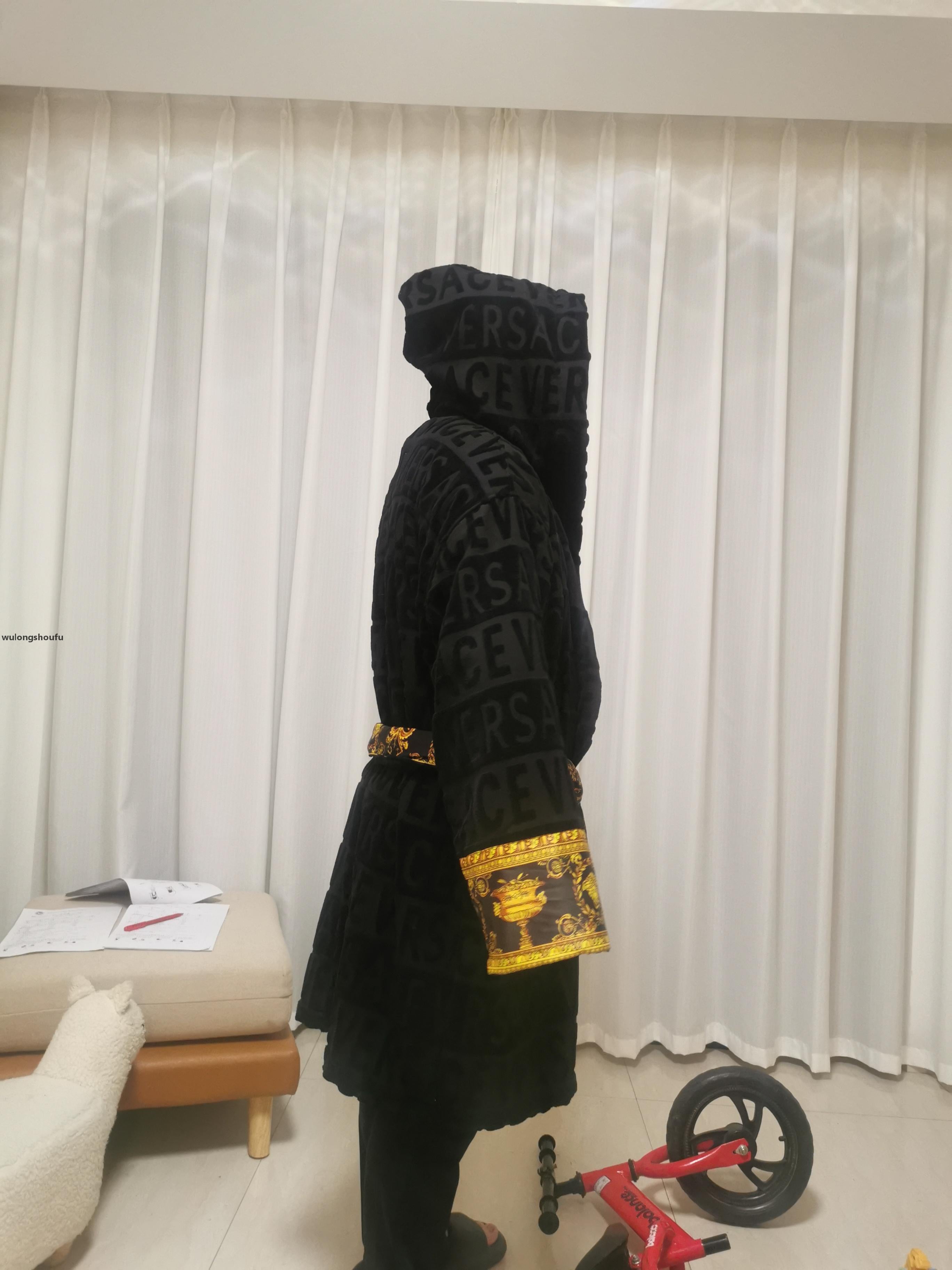 Men Women Home Bath Robe INS Letter Jacquard Sleepwear Black Soft Touch Casual Robes Hotel Nightgown