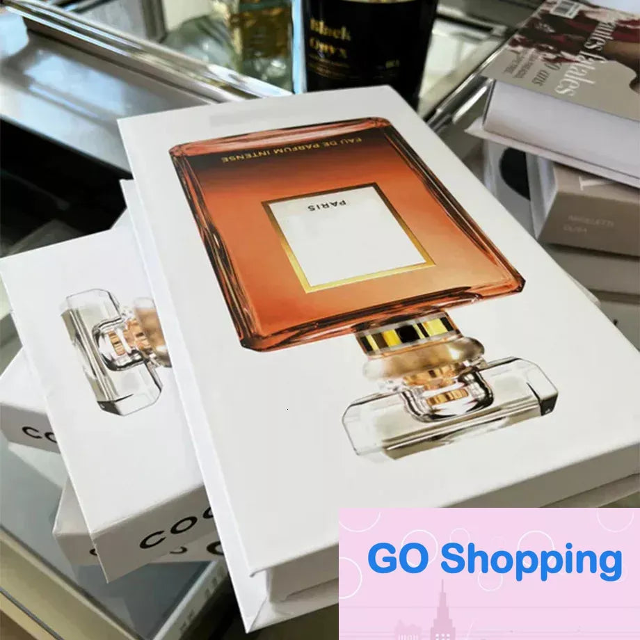 Top Decorative Objects Figurines Fashion Luxury Fake Books for Decoration Simulation Storage Box Coffee Table Book Villa le Home Decor Shooting Prop