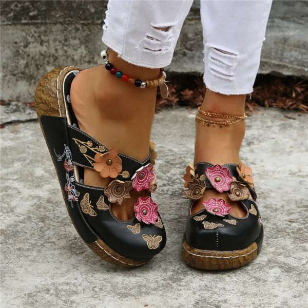 Summer Retro Plum Blossom Baotou Slippers Women&#039;s New Fashion Totem Thick Sole Anti Slip Sandals Outdoor Beach Flat Casual Shoes abe4