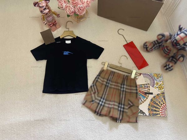 New baby tracksuits Summer boys Two piece set designer kids clothes Size 100-160 CM Short sleeved T-shirt and plaid shorts
