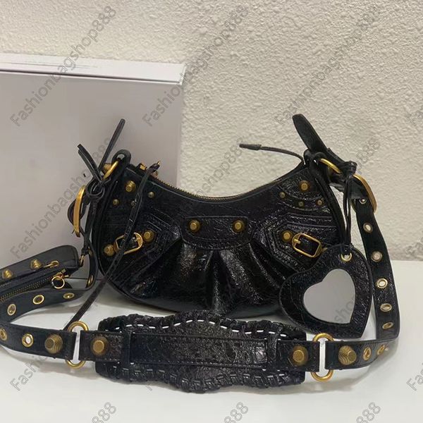 Le Cagole Half Moon armpit bags messenger bag designer bag leather shoulder bagss with heart shaped makeup mirror and small purse pendant