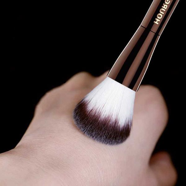 Hourglass Makeup Brush- No.17 Lighting Edit Brush Soft Fiber Hair Double Head Highlight Fashion Design Single Face BrushC250108