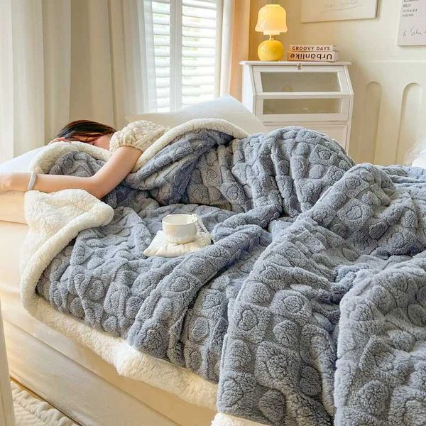 1PC Warm Winter Throw Blanket Lamb Wool Soft Blanket for Sofa Bedroom Comfortable Soft Velvet Comforter Office Shawl BedspreadXJ241024