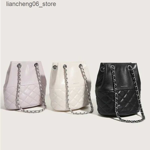 Hobo Small perfume ring chain bucket bag leather handbag light luxury shoulder cross bag new womens bag L240910