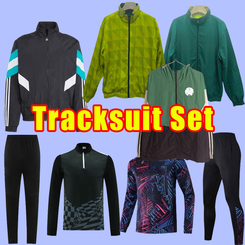 Newcastle United Windbreaker Soccer 2025-26 - Lightweight Football Tracksuit for Training