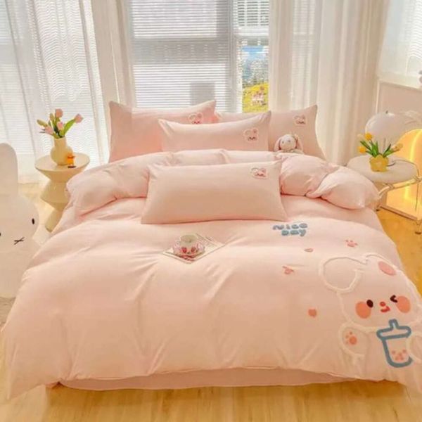 Sets Cute Cartoon Duck Rabbit Bear Decal Childrens Bedding Double Large Duvet Cover Bed Sheet Case Four Piece Set