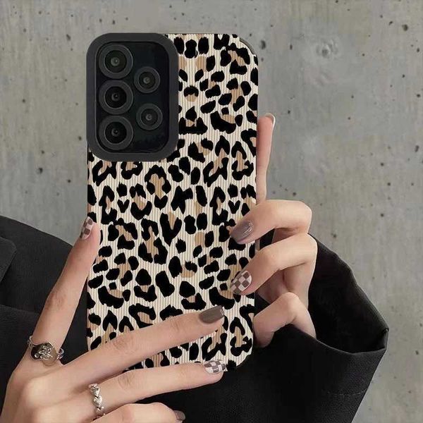 Suitable for A53 A52 A51 A54 A21S A50 A50S A30S A13 A32 4G A71 A72 A73 A34 shell cover back cover shell M241209