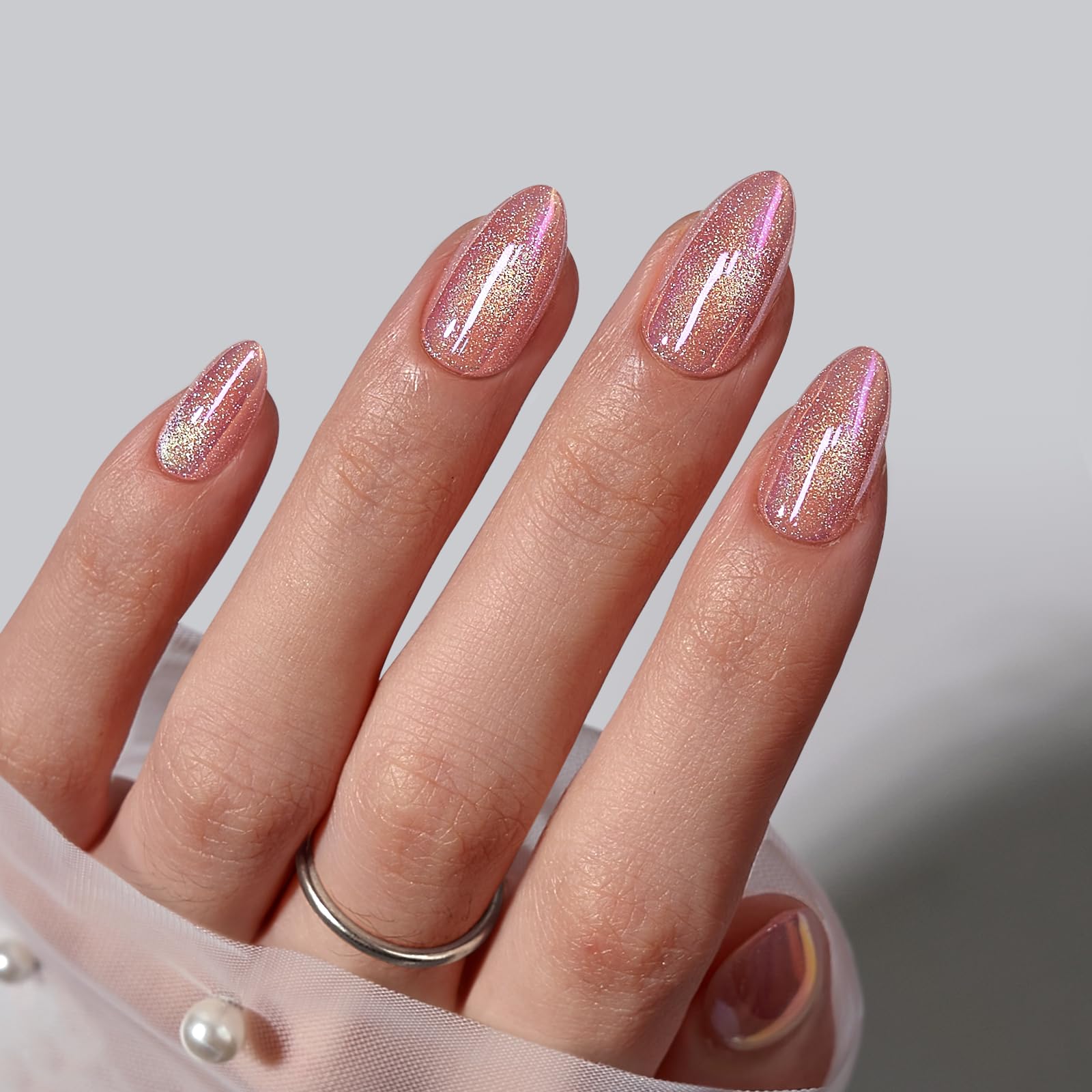 Almond Shaped Press On Nails With A Shiny Pink Surface, Eye-catching And Suitable For Girls And Women To Wear At Parties And Banquets