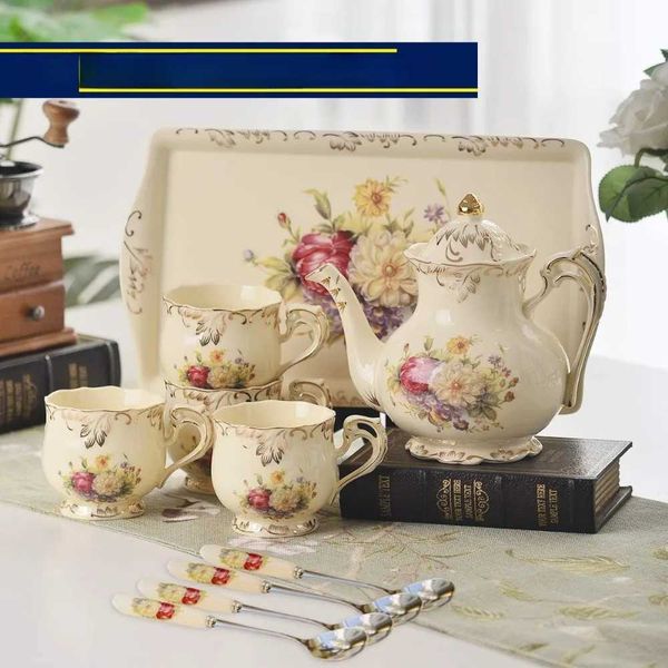 Teaware Sets Ceramic tea set vintage rose tea cup with teapot 4 pieces suitable service tray for tea set and tea set service Q241010
