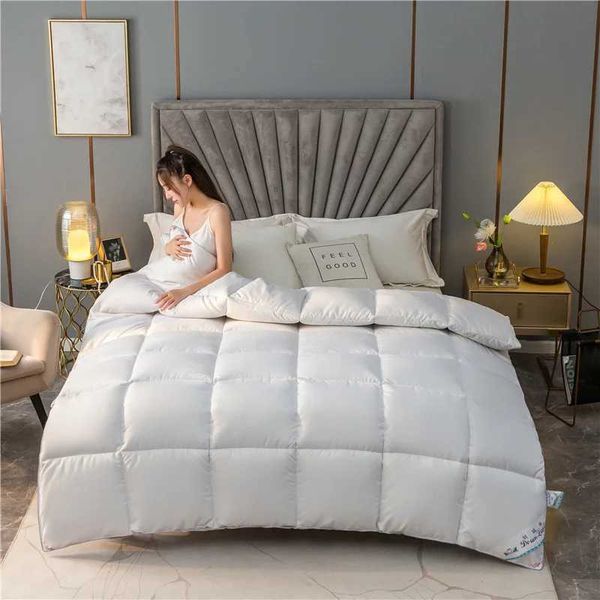 High-grade Down Duvets Quilt Thickening Winter Comforters Cotton Skin-friendly Comfortable And Warm QuiltXJ241024