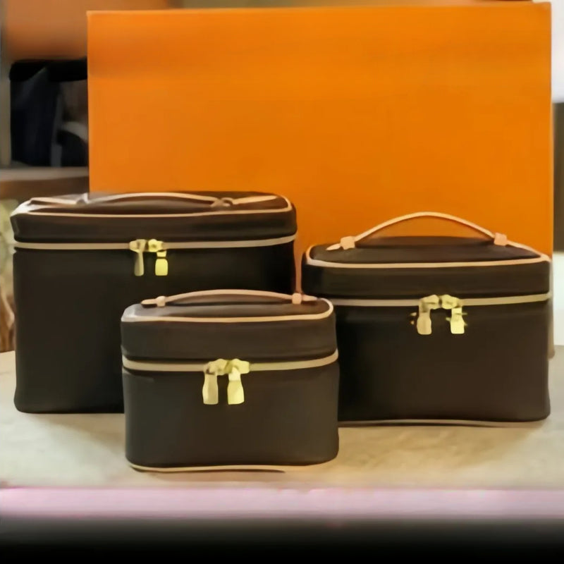 Women Designer Bag Luxury Cosmetic Female Portable Pouch With make up Shoulder Strap Brown Leather Crossbody Bags Beauty Box Purse purses wallet tot