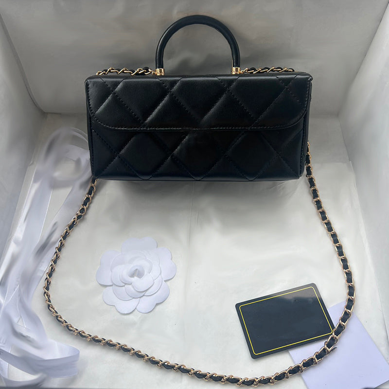 Makeup Bag 22cm Designer Womens Shoulder Bag Leather Diamond Gold Hardware Metal Luxury Handbag Matelasse Chain Crossbody Bags Mirror Card Clip Purs