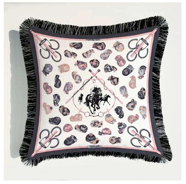 Top Luxury European Style Throw Pillowcase Indoor Couch Decor Cushion Cover 18x18 Inches Classical Geometric Vines Printed Pillow Covers