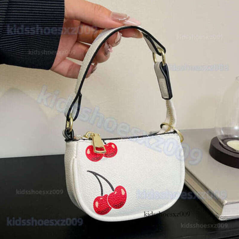 Tabby Bag Designer Bag Coucher Bag Coachbagas Mini Purse Kids Bag Brooklynn Bag Key Chain Diaper Bag Kids Bag Sacoche Homme Card Holder Loewehandbag