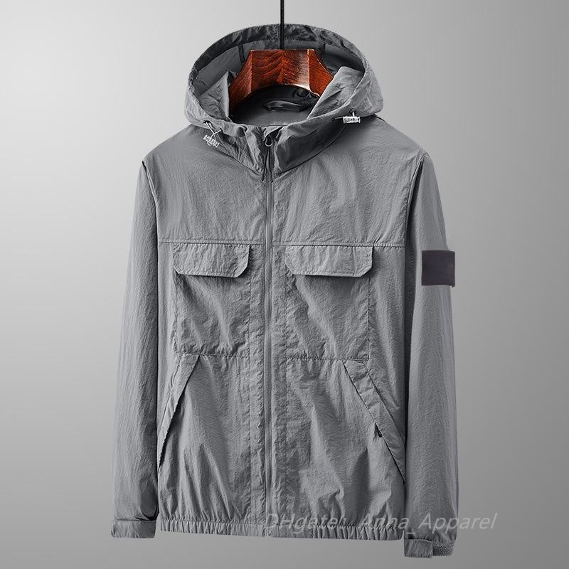 Summer New Sunscreen Clothing Men&#039;s Hooded Thin Jacket Outdoor Loose Jacket Waterproof Breathable Skin Clothing Multi pocket Coat