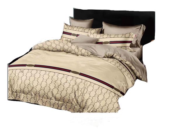 Designer Bedding Set Classic Letter Logo Print Four Piece Duvet Cover Sheet Bedding Light Luxury Brushed Set