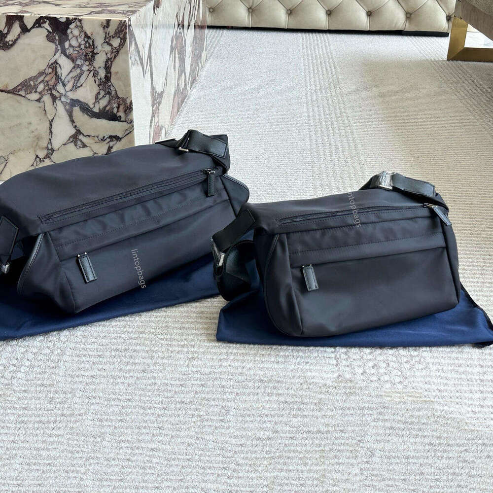 Fashion Designer Man Luxury Waist Bag Belt Packs Women Nylon Fanny Pack Cross Body Chest bag Outdoor Sport Bum Bags Shoulder bag Tactical bag messen