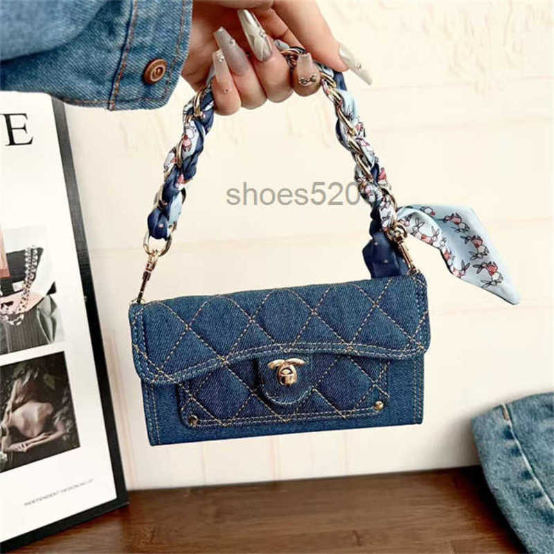 Cell Phone Cases Designer Fashion Wallet for Apple iPhone 17promax 17 16promax 15 14 13 12 11 Luxury cowboy Leather Chains Card Holder Strap Back Co