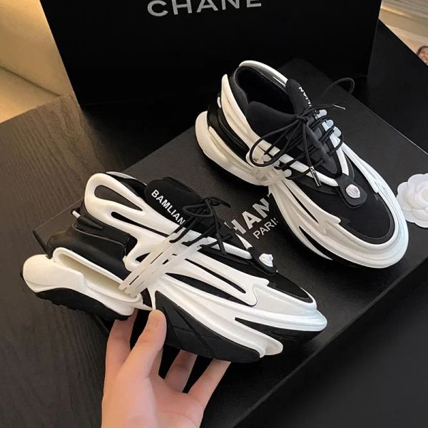 Top Brand Men&#039;s and Women&#039;s Spaceship Shoes Original Engraved Thick Sole Casual Sports Shoes Dad Shoe Designer Shoes for Women