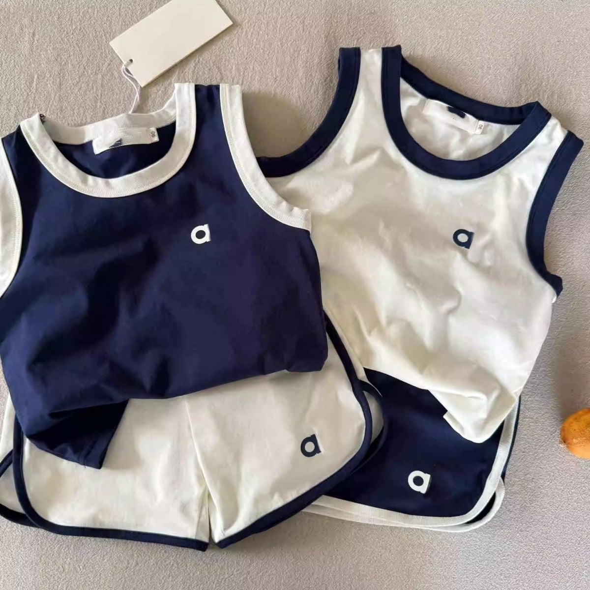 A1046 Kids Summer Sets Tracksuits Boy Designer Clothing Girls Leisure Two-piece Set Letter Vest Quick Drying Shorts Children Sport Set