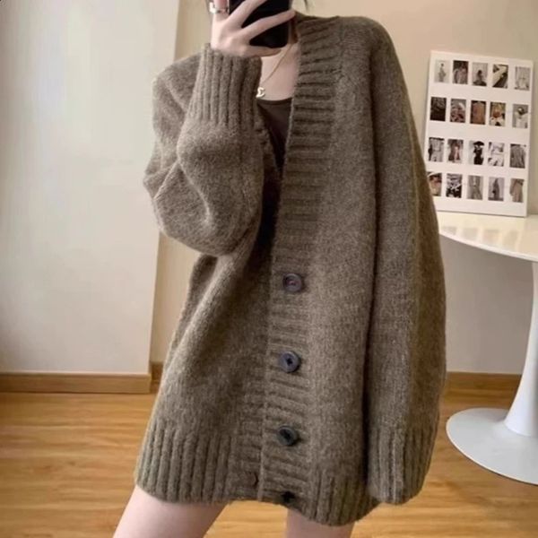 Wearing autumn and winter tops sweaters womens clothing cardigans loose mid length styles and lazy knitting styles 241105